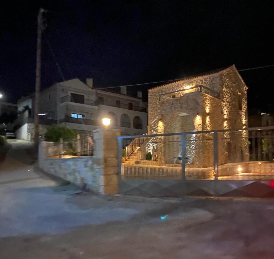 La Tore Di Montenegro Gytheio Exterior foto